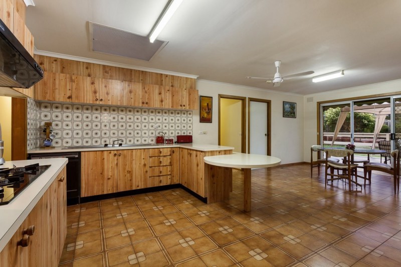4 Pine Hill Drive, Doncaster East, VIC 3109, Doncaster East - Thumbnail 2