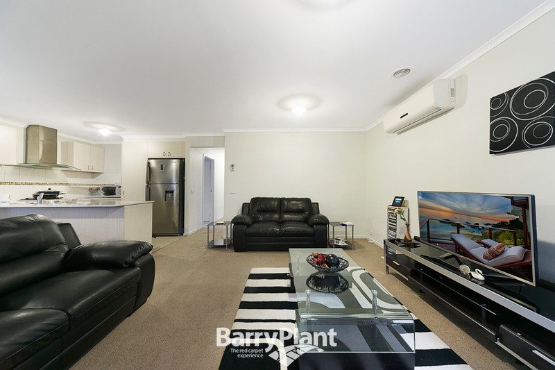 28 Kimberley Grove, Pakenham, VIC 3810 - Thumbnail 2 - 20/05/2019