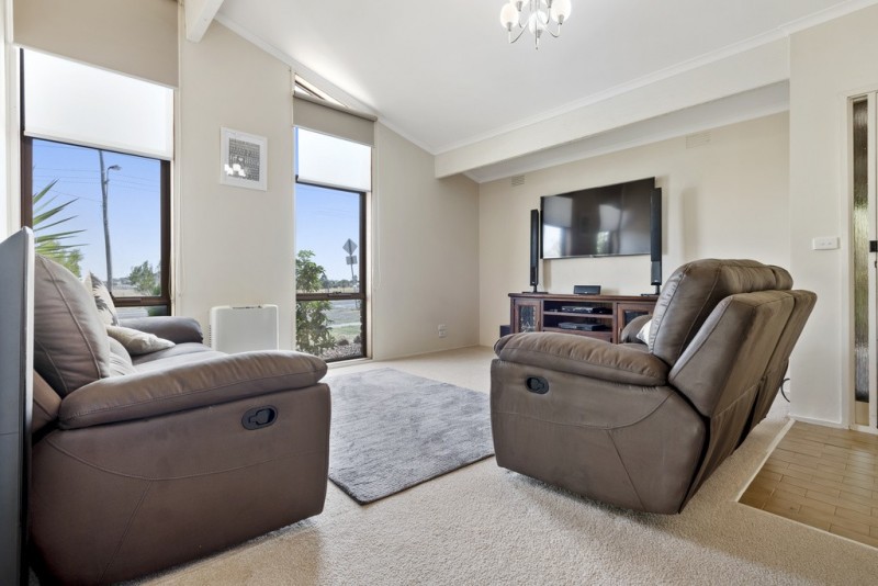 60 Mitchells Lane, Sunbury, VIC 3429 - Thumbnail 1 - 20/05/2019