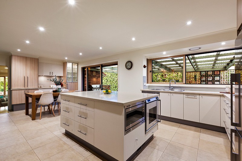 11 Peppermint CourtDoncaster East, VIC 3109, Doncaster East - Thumbnail 2