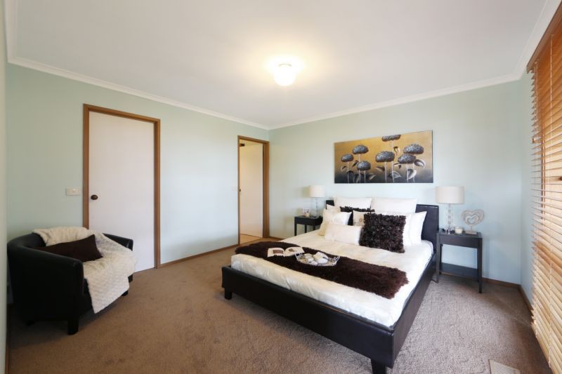 34 Taylors Lane, Rowville, VIC 3178 - Thumbnail 2 - 23/05/2019