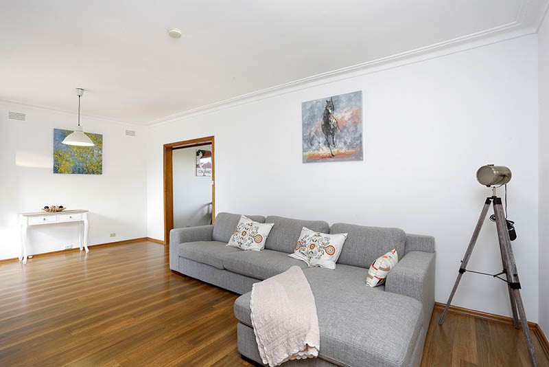 31 Sevenoaks RoadBurwood East, VIC 3151, Burwood East - Thumbnail 2