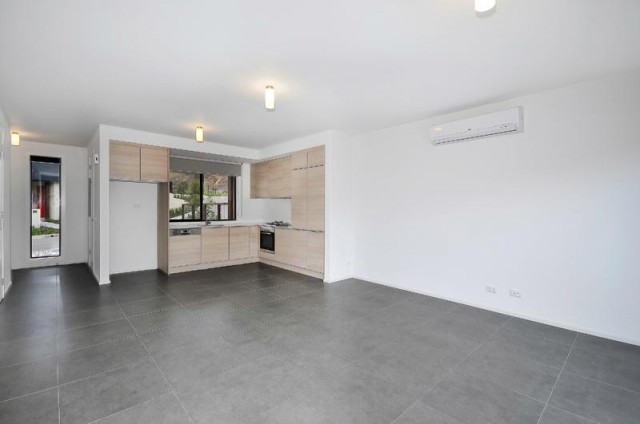 82 Valley Lake Boulevard, Keilor East, VIC 3033 - Thumbnail 1 - 23/05/2019