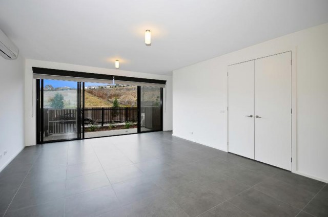 82 Valley Lake Boulevard, Keilor East, VIC 3033 - Thumbnail 2 - 23/05/2019