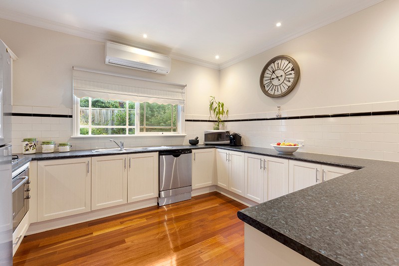 12 Ayrshire Drive, Doreen, VIC 3754 - Thumbnail 2 - 20/05/2019
