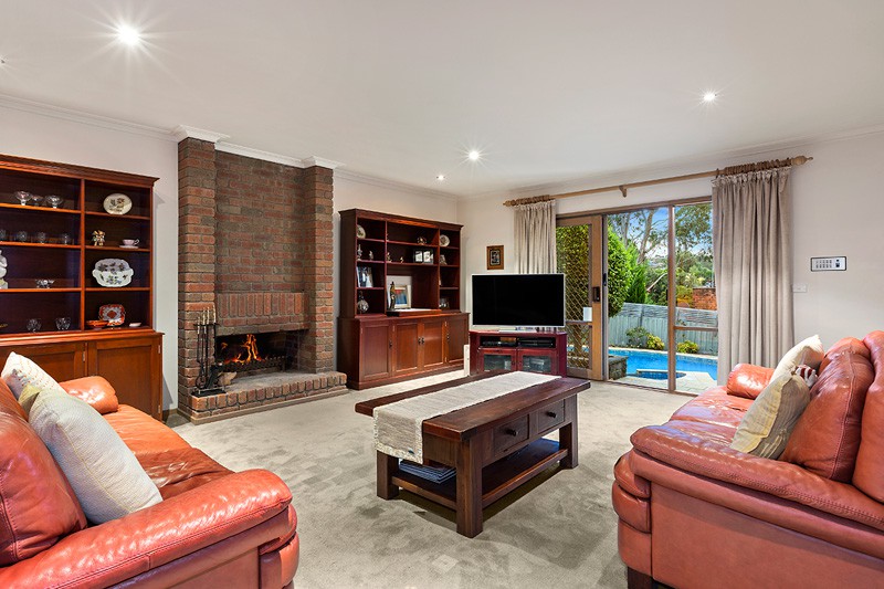 12 Laurie Road, Doncaster East, VIC 3109, Doncaster East - Thumbnail 2
