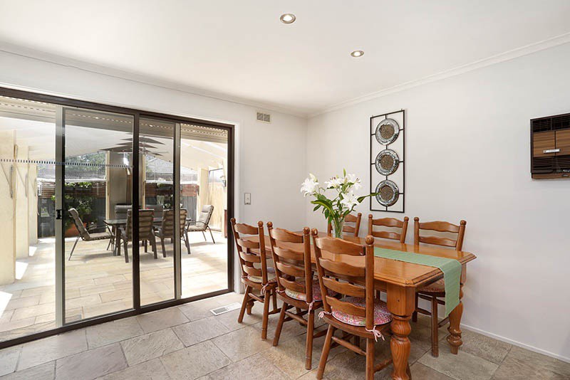 17 Caroben AvenueVermont, VIC 3133, Vermont - Thumbnail 4