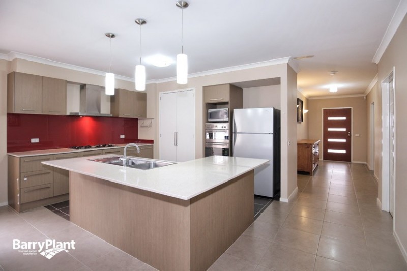 67 Newbury Boulevard, Craigieburn, VIC 3064 - Thumbnail 2 - 20/05/2019