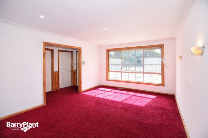 32 Hanson Road, Craigieburn, VIC 3064 - Thumbnail 2 - 20/05/2019