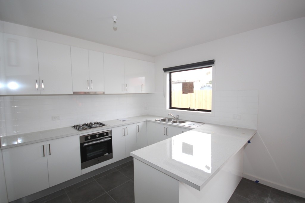 3/13-15 Carruthers Court, Thomson, VIC 3219 - Thumbnail 1 - 23/05/2019