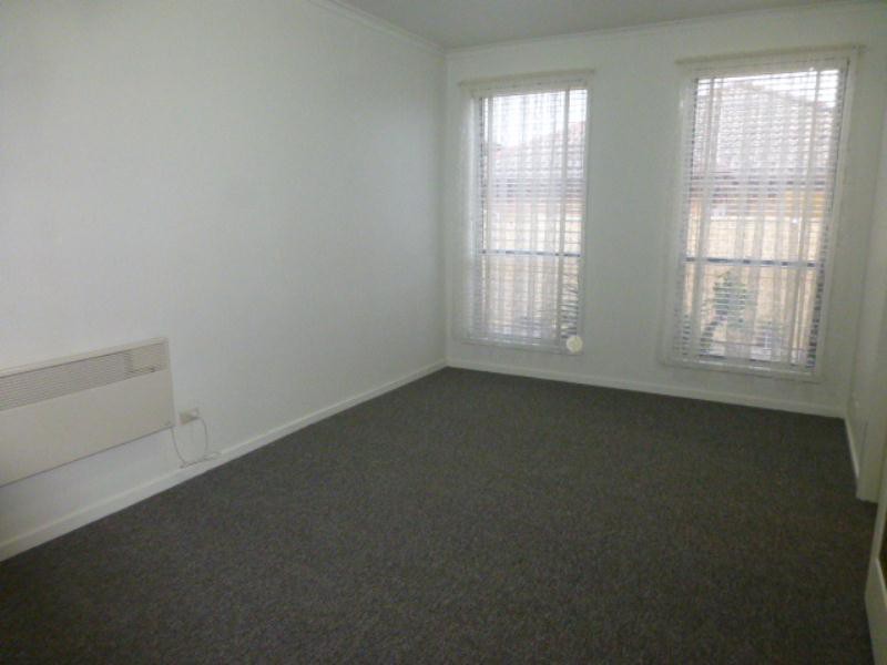 2/18 Hartington Street, Glenroy, VIC 3046 - Thumbnail 1 - 18/02/2016