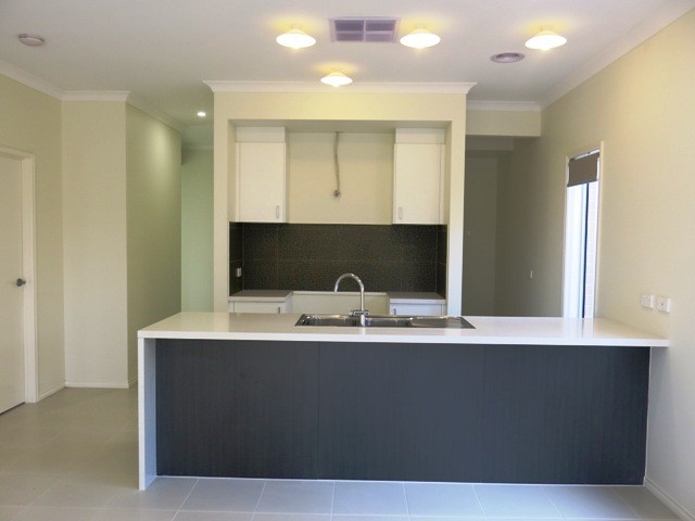 17 Chamberlain Way, Williams Landing, VIC 3027 - Thumbnail 1 - 23/05/2019