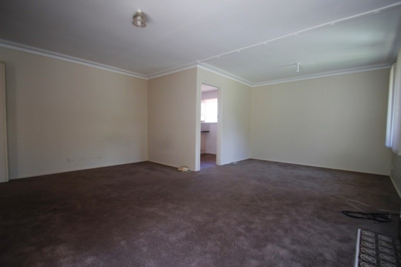 8 Lincoln Avenue, Glen Waverley, VIC 3150 - Thumbnail 2 - 23/05/2019