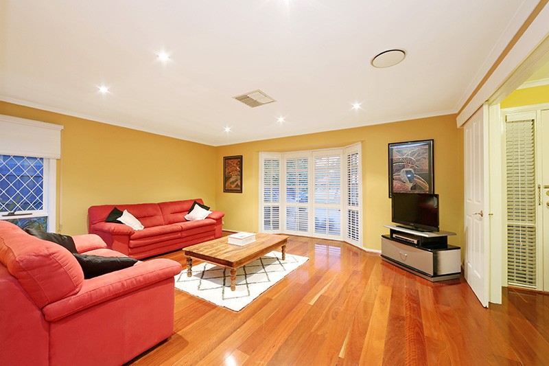 3 Cromwell Drive, Rowville, VIC 3178 - Thumbnail 2 - 20/05/2019