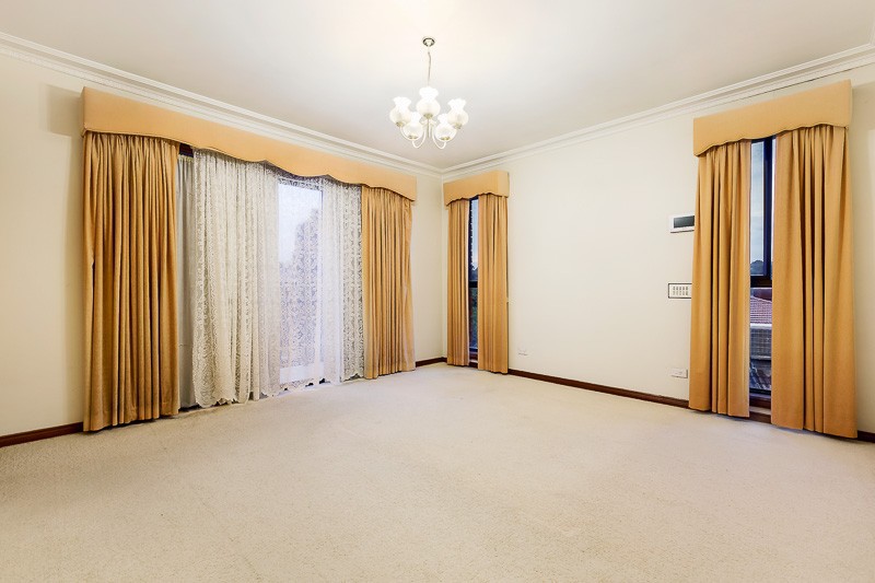 8 Brentvale CourtDoncaster, VIC 3108, Doncaster - Thumbnail 4