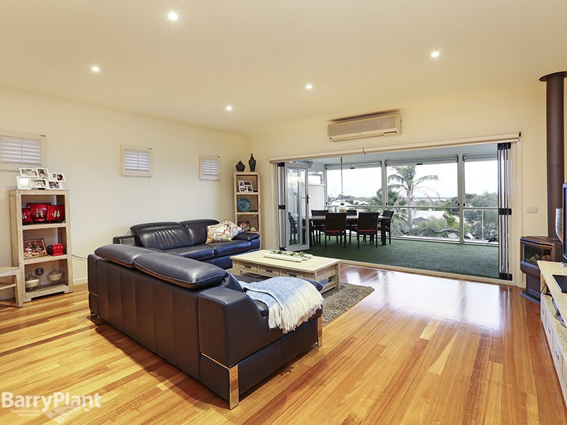 32 Thacker Street, Ocean Grove, VIC 3226 - Thumbnail 2 - 20/05/2019