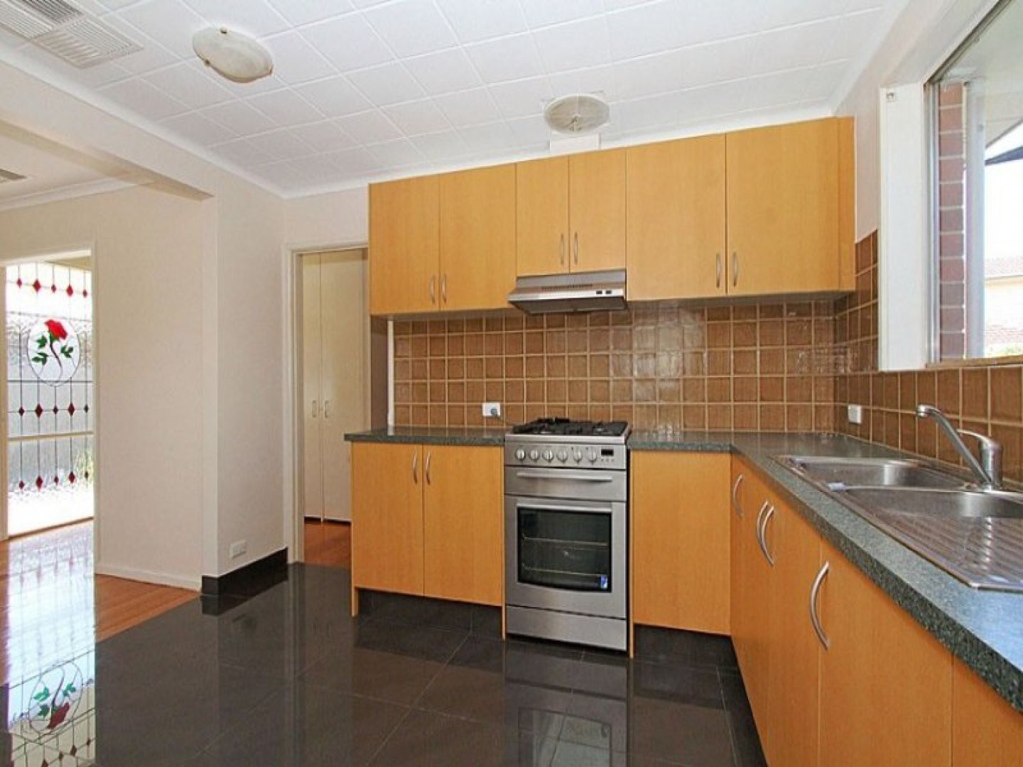 12 Greenbrook Drive, Epping, VIC 3076 - Thumbnail 1 - 23/05/2019