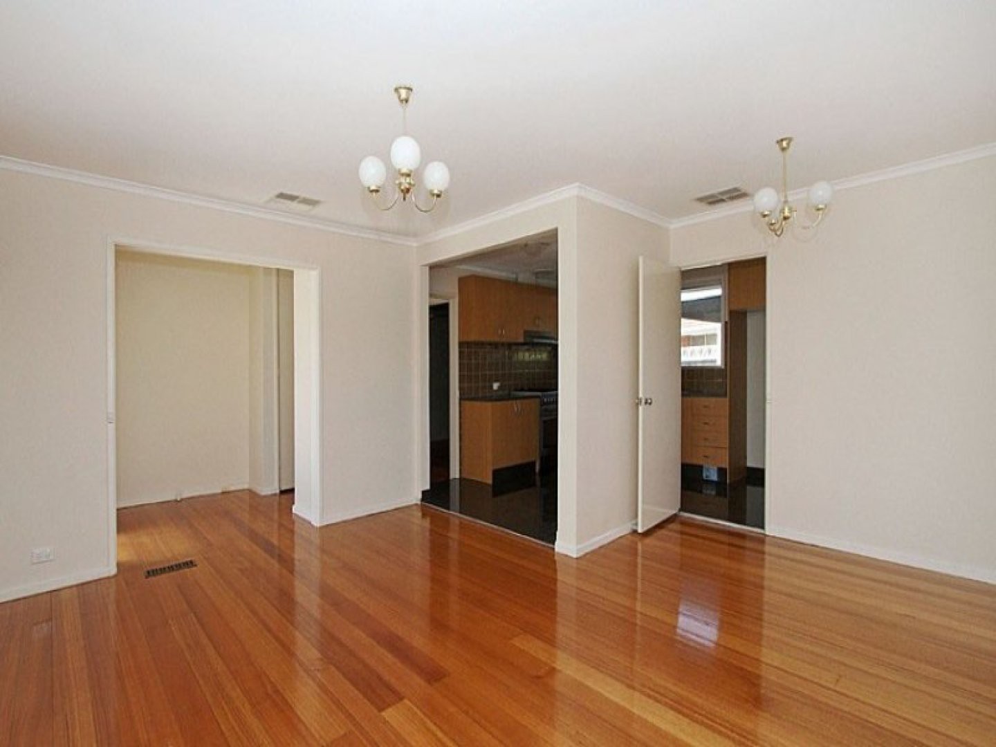 12 Greenbrook Drive, Epping, VIC 3076 - Thumbnail 2 - 23/05/2019