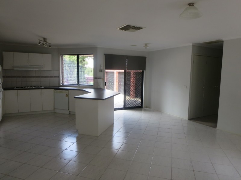 38 Gallery Gate Road, Yallambie, VIC 3085 - Thumbnail 2 - 23/05/2019