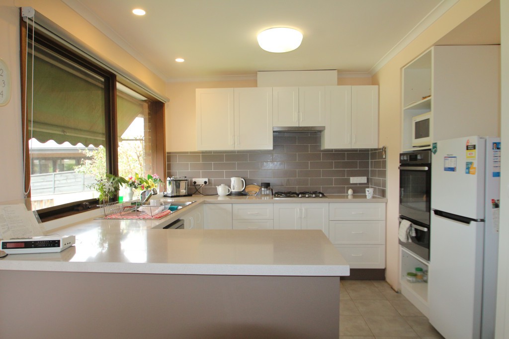 62 Narr Maen Drive, Croydon Hills, VIC 3136 - Thumbnail 1 - 11/03/2016