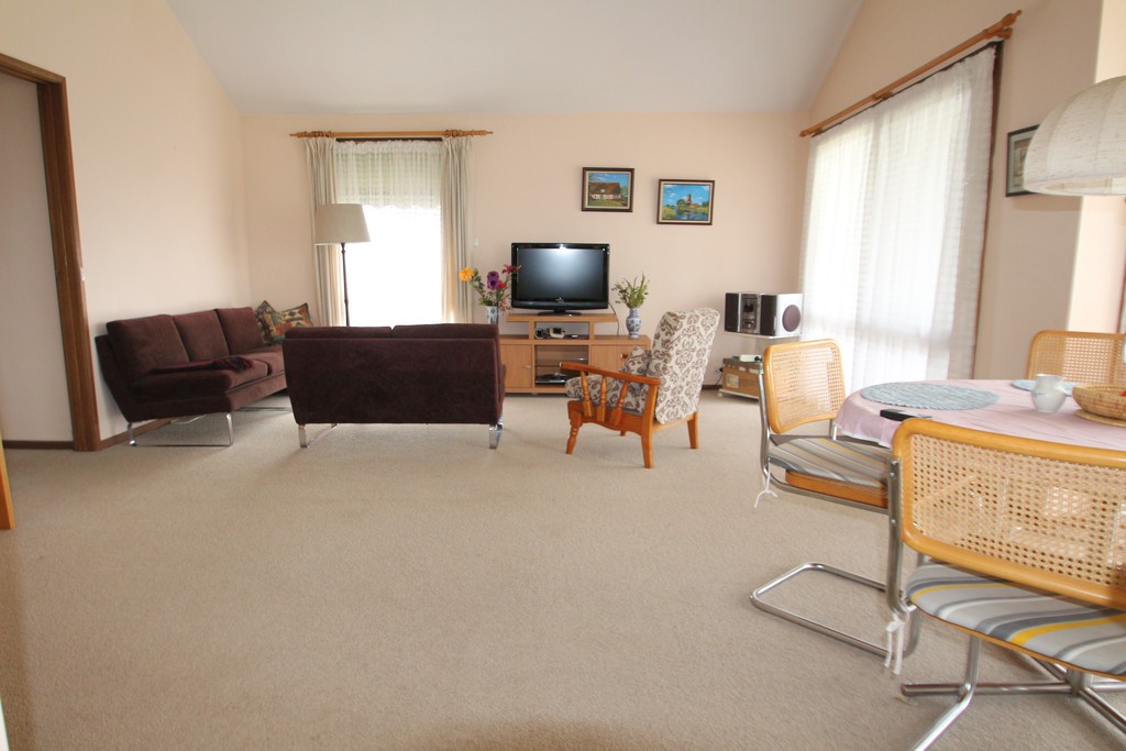 62 Narr Maen Drive, Croydon Hills, VIC 3136 - Thumbnail 2 - 11/03/2016