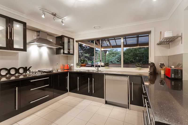 4 Kent Court, Doncaster East, VIC 3109, Doncaster East - Thumbnail 3