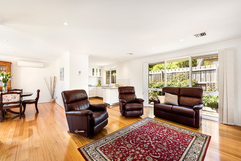 2/7 Doulton RoadBlackburn, VIC 3130, Blackburn - Thumbnail 2