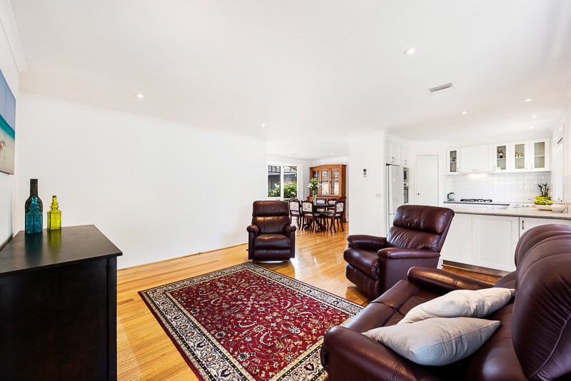 2/7 Doulton RoadBlackburn, VIC 3130, Blackburn - Thumbnail 3