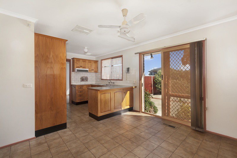 7 Andrew Avenue, Waterford Park, VIC 3658 - Thumbnail 2 - 20/05/2019