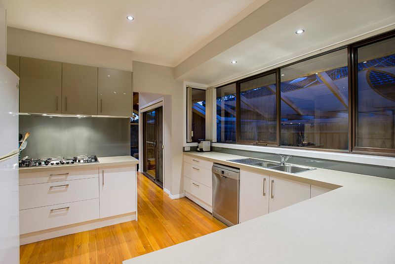 53 Roach Drive, Altona Meadows, VIC 3028 - Thumbnail 2 - 20/05/2019