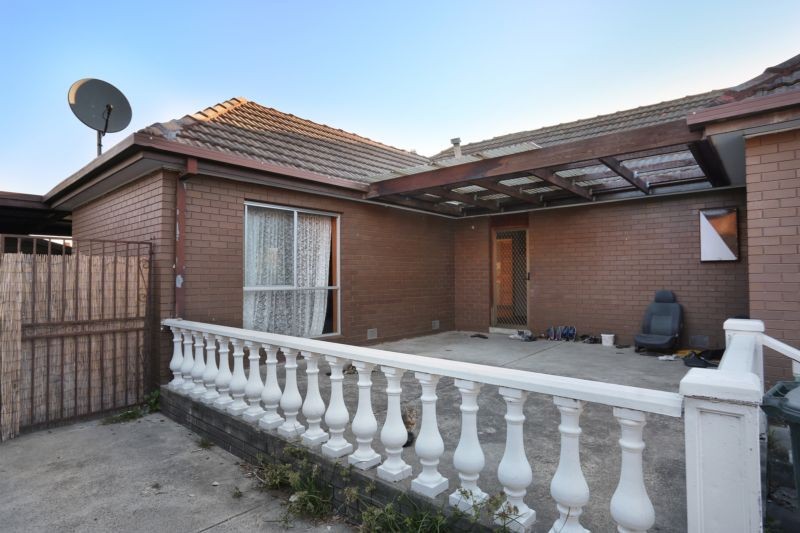 15 Lydia Avenue, Campbellfield, VIC 3061 - Thumbnail 2 - 20/05/2019
