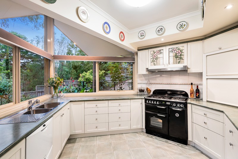24 Flora Road, Donvale, VIC 3111, Donvale - Thumbnail 4