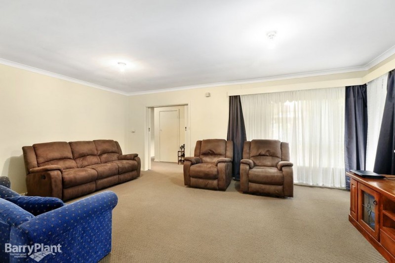 1/4 Surrey Road West, Croydon, VIC 3136 - Thumbnail 2 - 20/05/2019