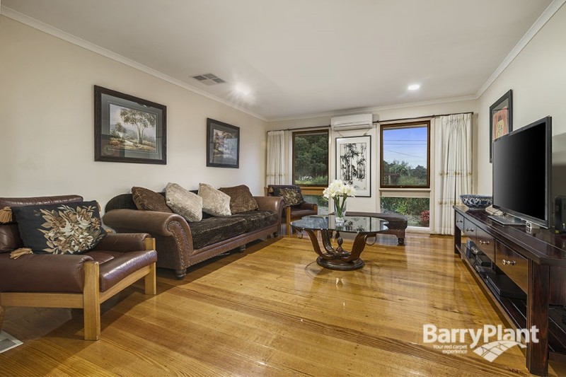 33 Warralong Avenue, Greensborough, VIC 3088 - Thumbnail 2 - 20/05/2019