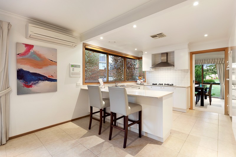 6 Rochelle Court, Doncaster East, VIC 3109, Doncaster East - Thumbnail 2