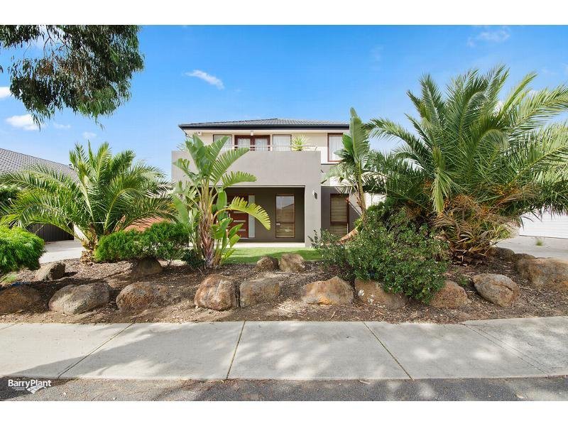 5 Citronella Circuit, Point Cook, VIC 3030 - Thumbnail 2 - 20/05/2019