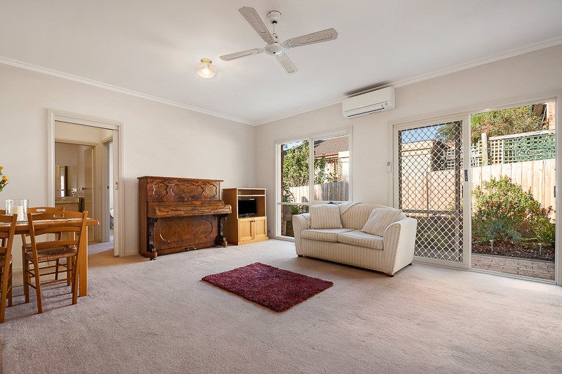 5/28 Hoban Avenue, Montmorency, VIC 3094 - Thumbnail 2 - 20/05/2019
