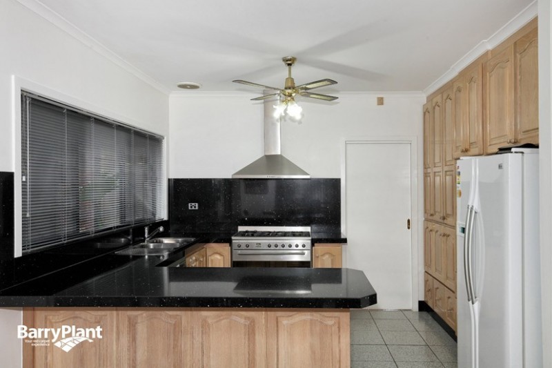 16 Hambledon Court, Craigieburn, VIC 3064 - Thumbnail 1 - 20/05/2019