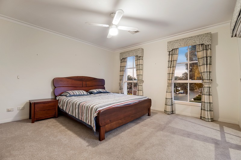 15 Park Hill WayDoncaster, VIC 3108, Doncaster - Thumbnail 8