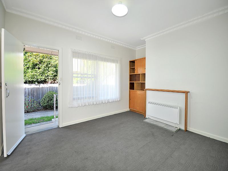 2/32 Green Street, Airport West, VIC 3042 - Thumbnail 1 - 23/05/2019