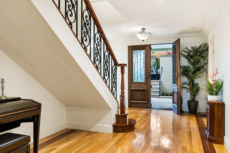 2 Tudor CourtBalwyn North, VIC 3104, Balwyn North - Thumbnail 3