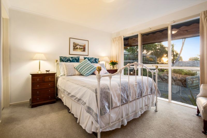 56 Malabar Crescent, Eltham, VIC 3095 - Thumbnail 2 - 23/05/2019