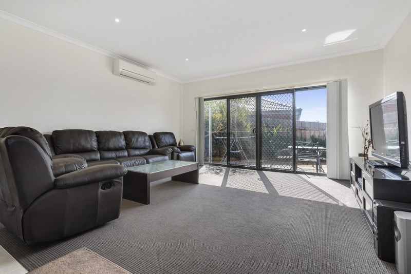 1/5 Henty Court, Sunbury, VIC 3429 - Thumbnail 1 - 20/05/2019