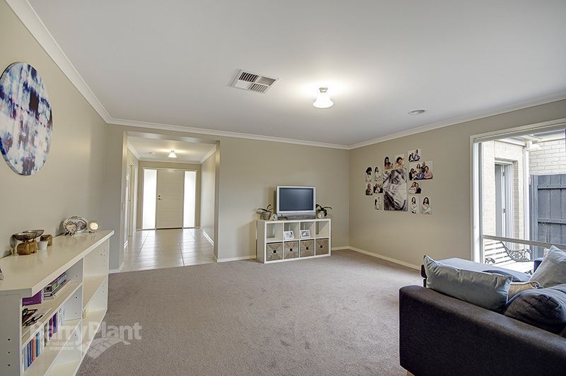 42 Diaz Drive, Grovedale, VIC 3216 - Thumbnail 2 - 20/05/2019