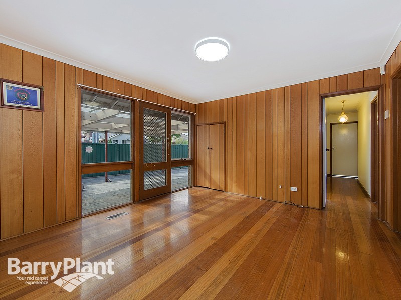 26 Protea Crescent, St Albans, VIC 3021 - Thumbnail 2 - 20/05/2019