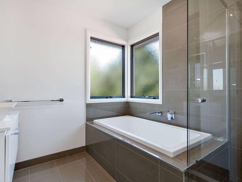 1/5 Garden Street, Ringwood, VIC 3134 - Thumbnail 2 - 20/05/2019