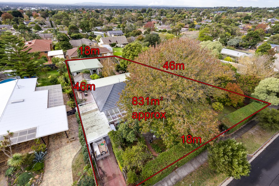 31 Gowrie Avenue, Frankston South, VIC 3199 - Thumbnail 2 - 20/05/2019
