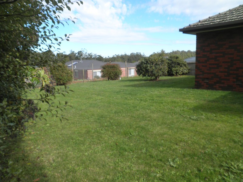 89 Main Street, Gembrook, VIC 3783 - Thumbnail 1 - 23/05/2019