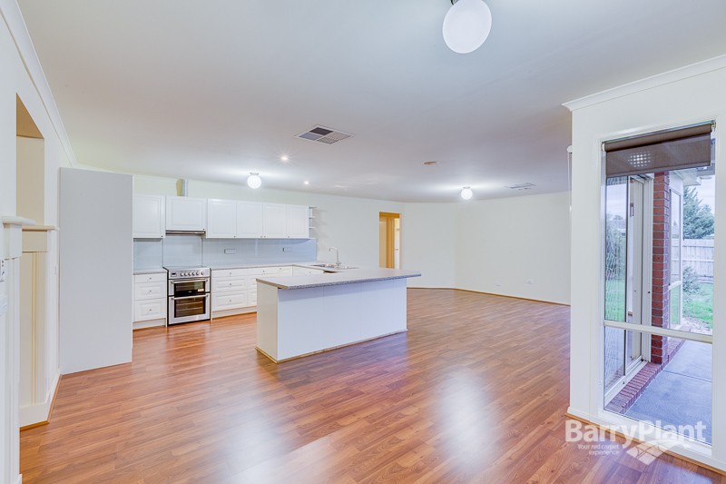 14 Ozzimo Drive, Hillside, VIC 3037 - Thumbnail 2 - 20/05/2019