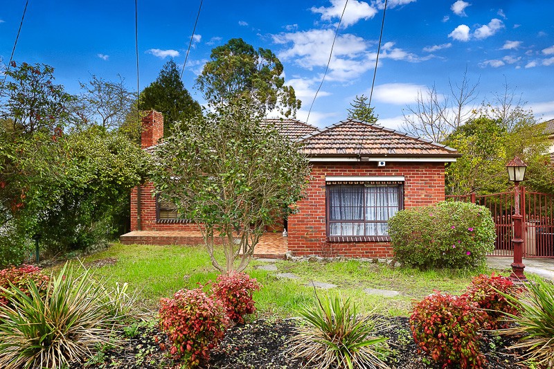 39 Wooddale Grove, Donvale, VIC 3111 - Thumbnail 2 - 20/05/2019